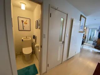 Sakura_Toilet.jpg
